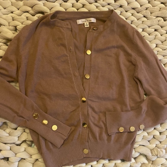 Worn once- forever 21 gold button mauve cardigan - Picture 3 of 4